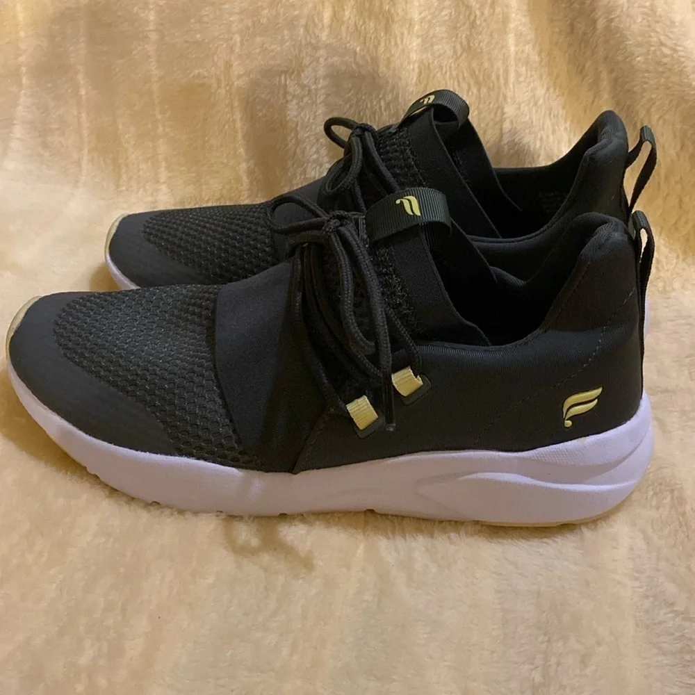Zuma Studio Sneaker III size 38/8